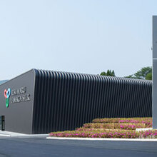 <p>周年無菌大規模養蚕プラントＮＳＰ山鹿工場（2017年7月竣工）</p>