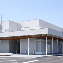 <span>新高森駅舎</span>